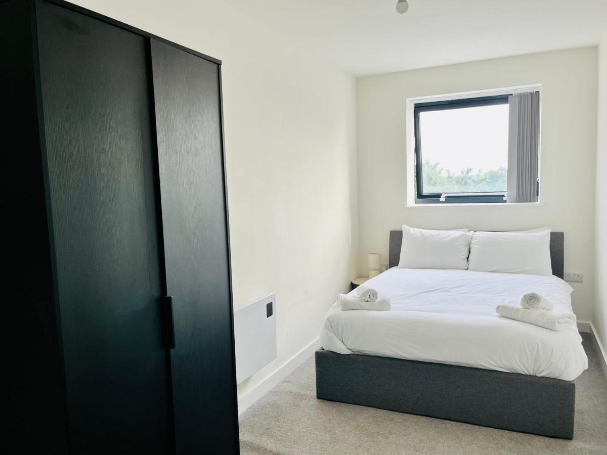 Stunning One Bedroom Apartment In Old Trafford Manchester Bagian luar foto